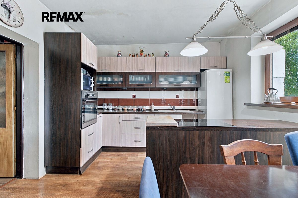 Prodej rodinného domu 138 m², pozemek 1356 m² – fotografie 5