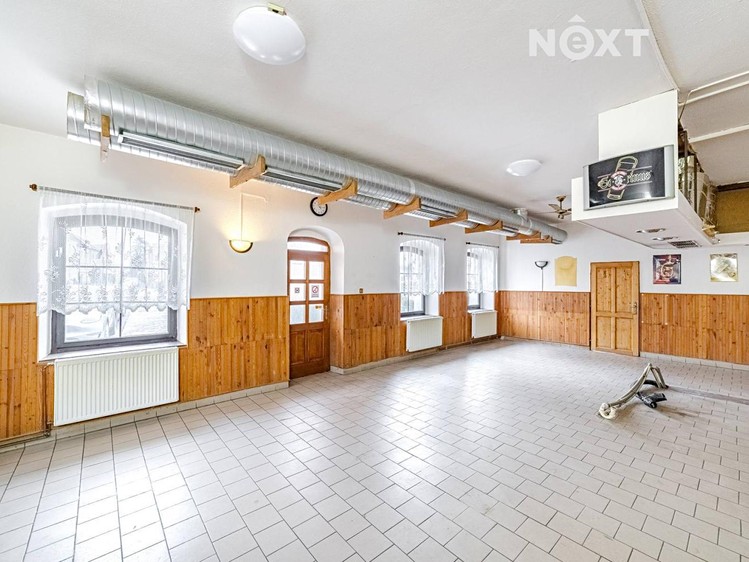Комерційне приміщення на продаж, 325 м² (1 з 20)