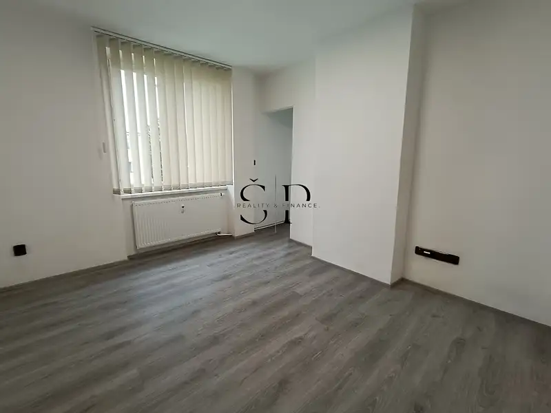 Pronájem bytu 3+1 66 m², Nová Ves – náhled fotky 3