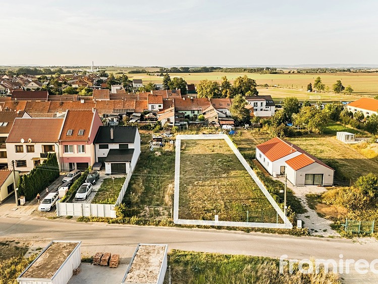 Prodej pozemku, 1 000 m² (5 z 12)