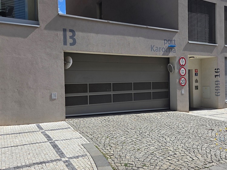 Pronájem nemovitosti, 15 m² (11 z 11)