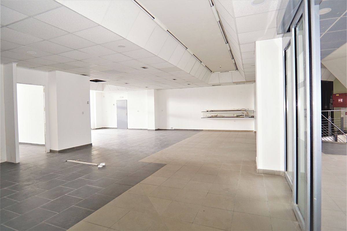 Pronájem obchodního prostoru 123 m²