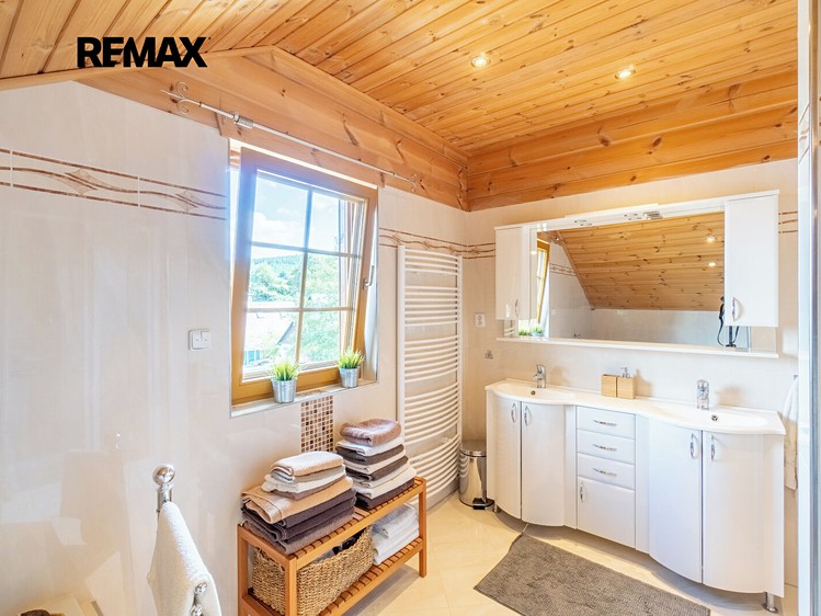Prodej domu, 195 m² (25 z 45)
