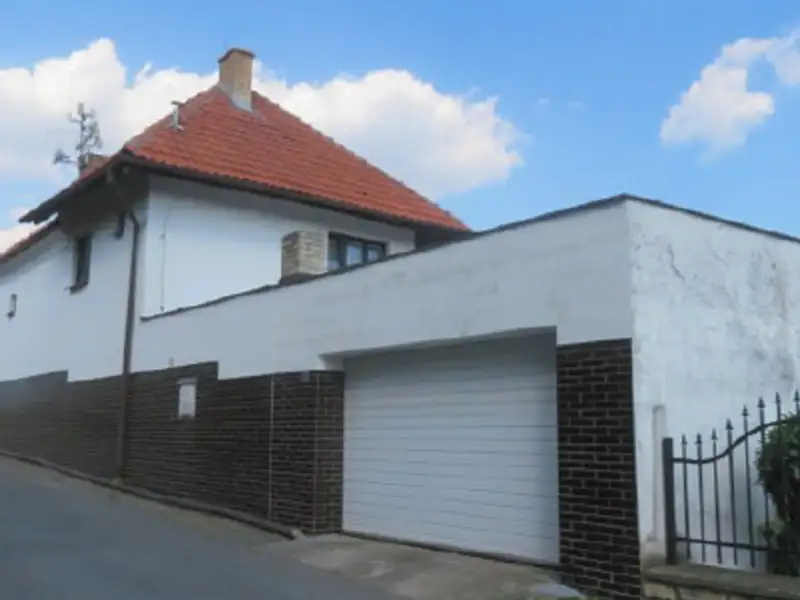Dražba rodinného domu 113 m², pozemek 360 m², Kosoř – náhled fotky 2