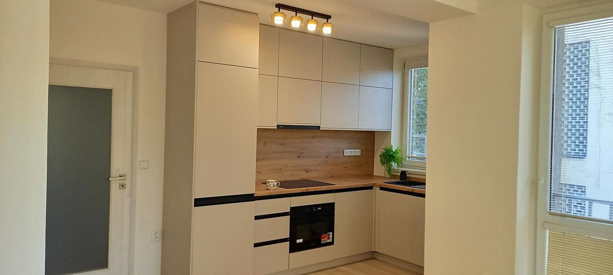 Pronájem bytu 4+kk 84 m²