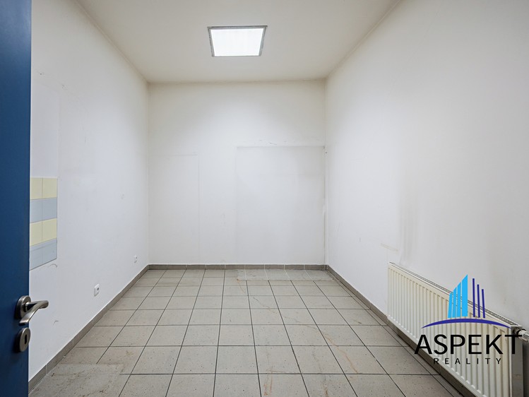 Комерційне приміщення в оренду, 224 м² (12 з 18)