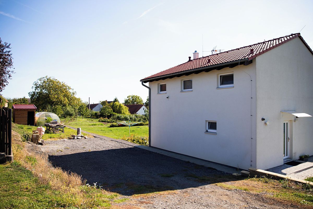 Prodej rodinného domu 102 m², pozemek 2560 m² – fotografie 3