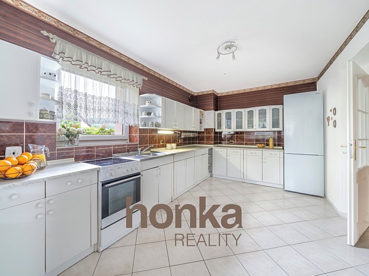 Prodej domu, 189 m² (9 z 32)