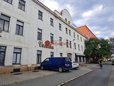 Pronájem garáže 12 m²