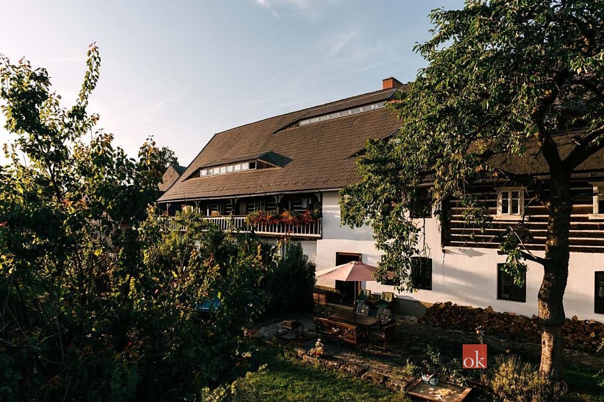 Prodej rodinného domu 302 m², pozemek 1479 m², Liběšice – fotka 1 z 3