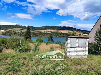 Prodej stavebního pozemku 758 m²