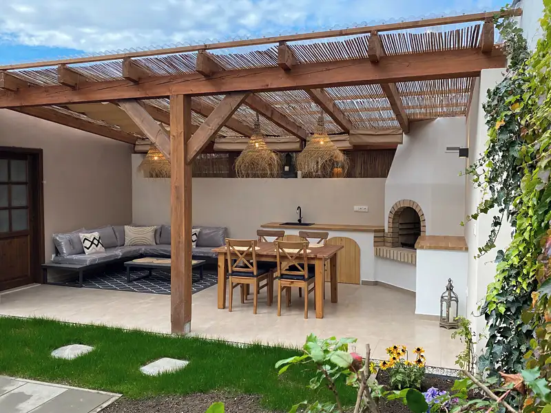 Pronájem rodinného domu 154 m², pozemek 183 m², Praha – náhled fotky 2
