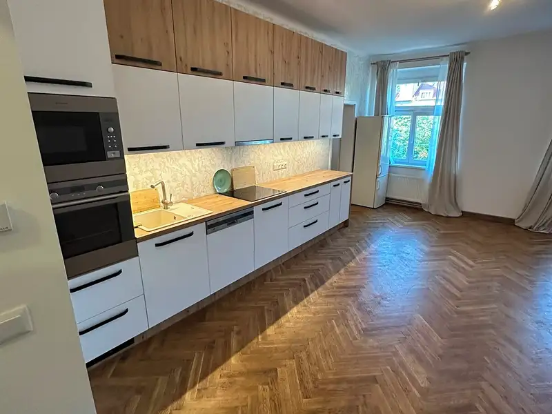 Pronájem bytu 2+kk 80 m², Praha – náhled fotky 2