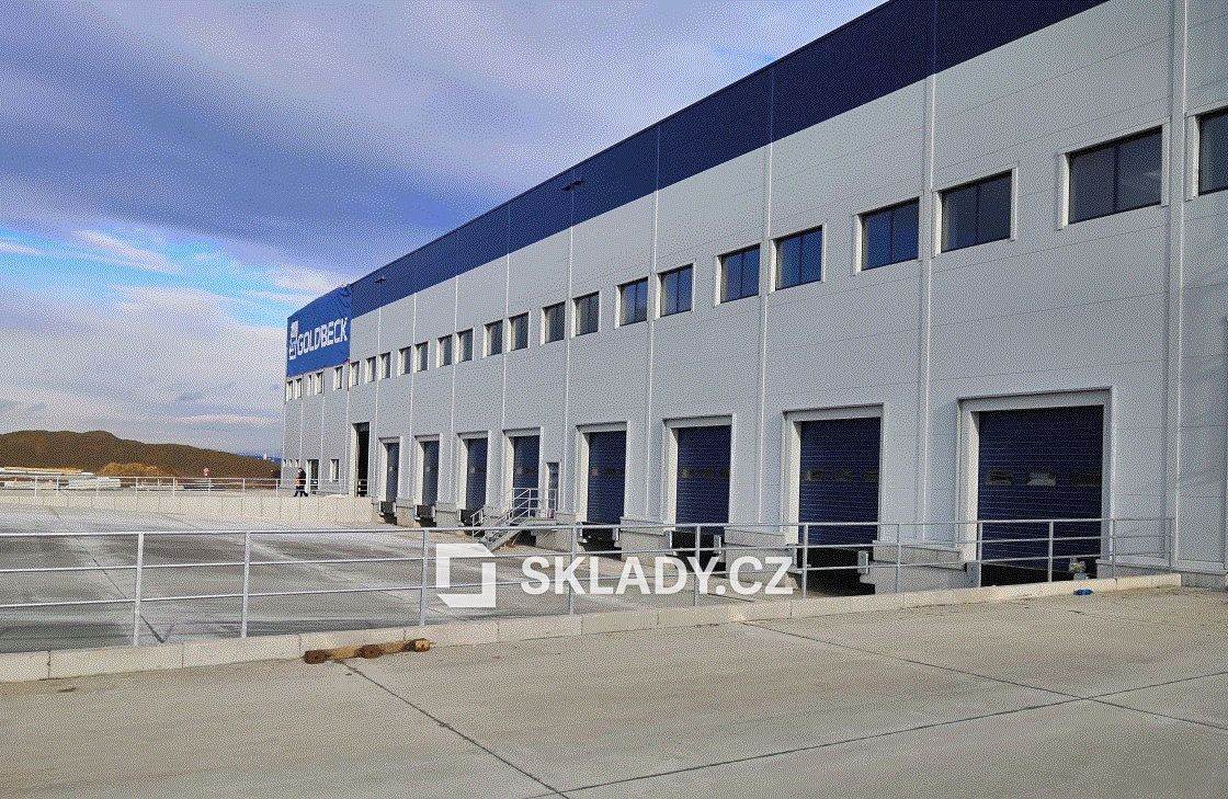 Pronájem skladového prostoru 20000 m²