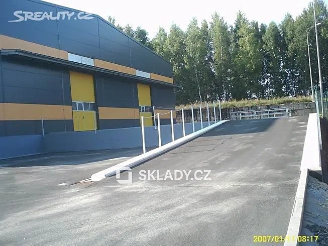Pronájem skladového prostoru 1000 m² – fotografie 3