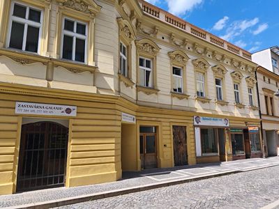 Pronájem obchodního prostoru 96 m²