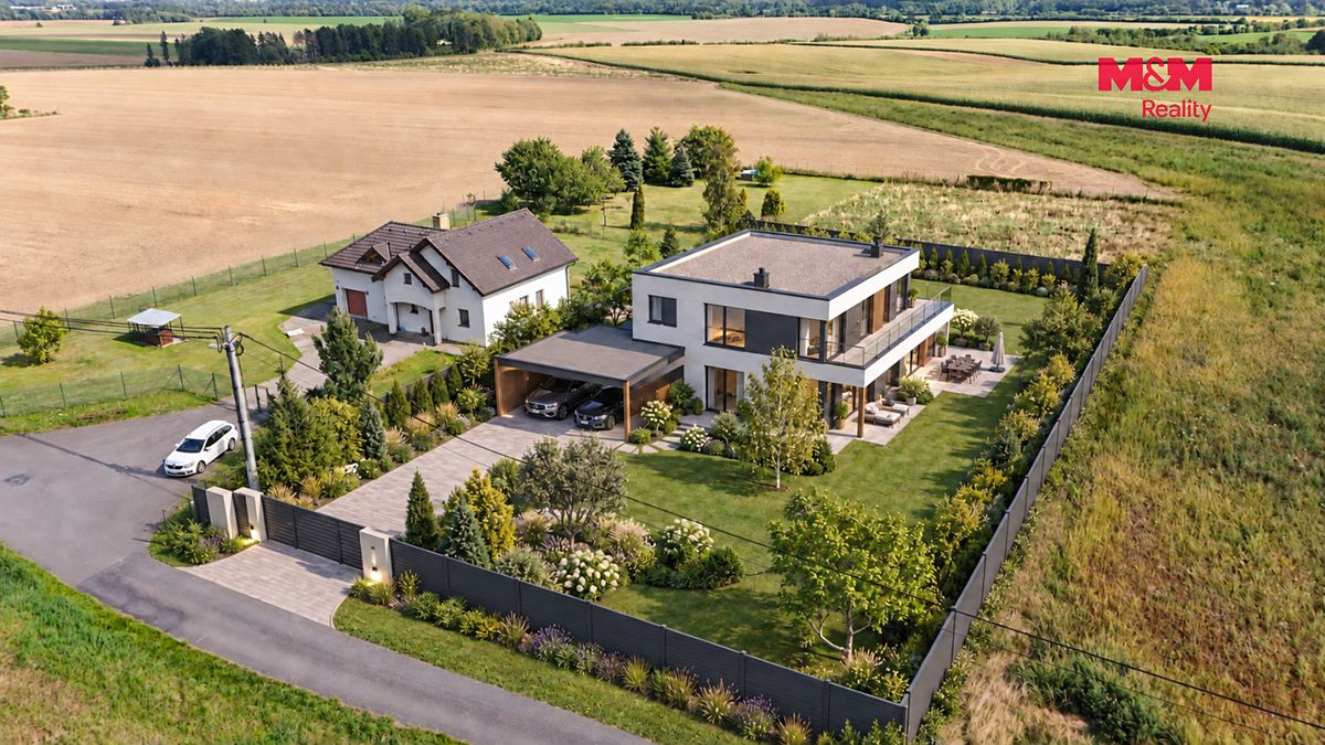 Prodej stavebního pozemku 1692 m² – fotografie 2
