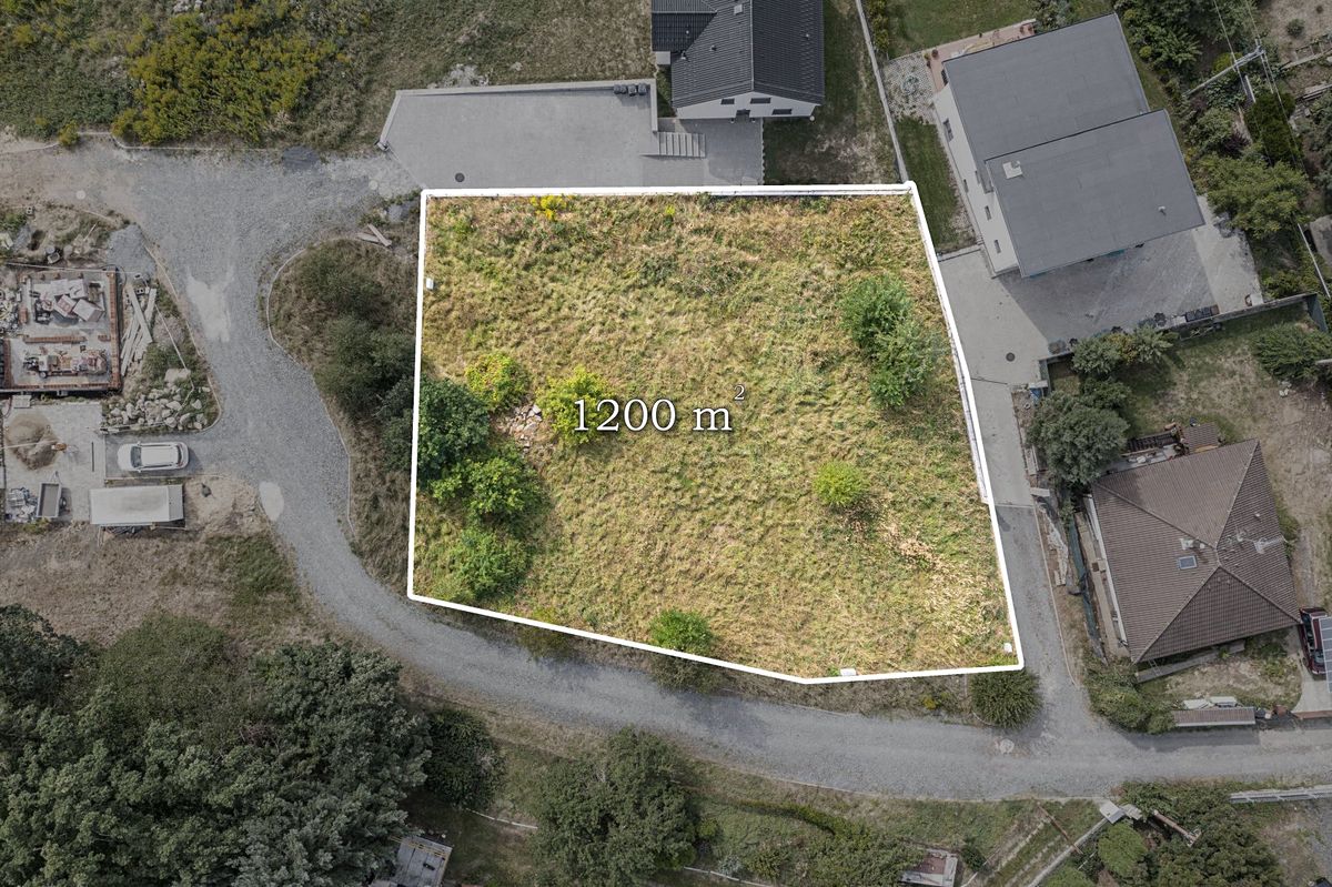 Prodej stavebního pozemku 1200 m² – fotografie 4