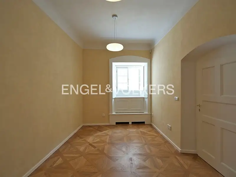 Pronájem bytu 2+1 54 m², Praha – náhled fotky 2