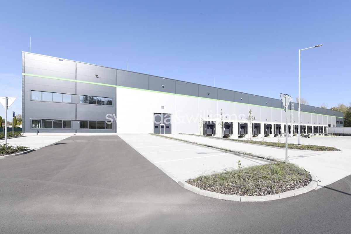Pronájem výrobní haly, prostoru 5079 m²