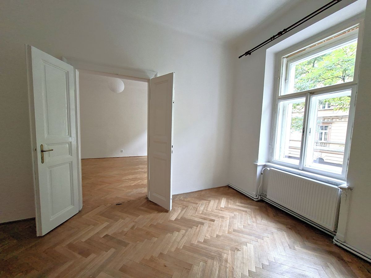 Pronájem bytu 3+1 90 m² – fotografie 3