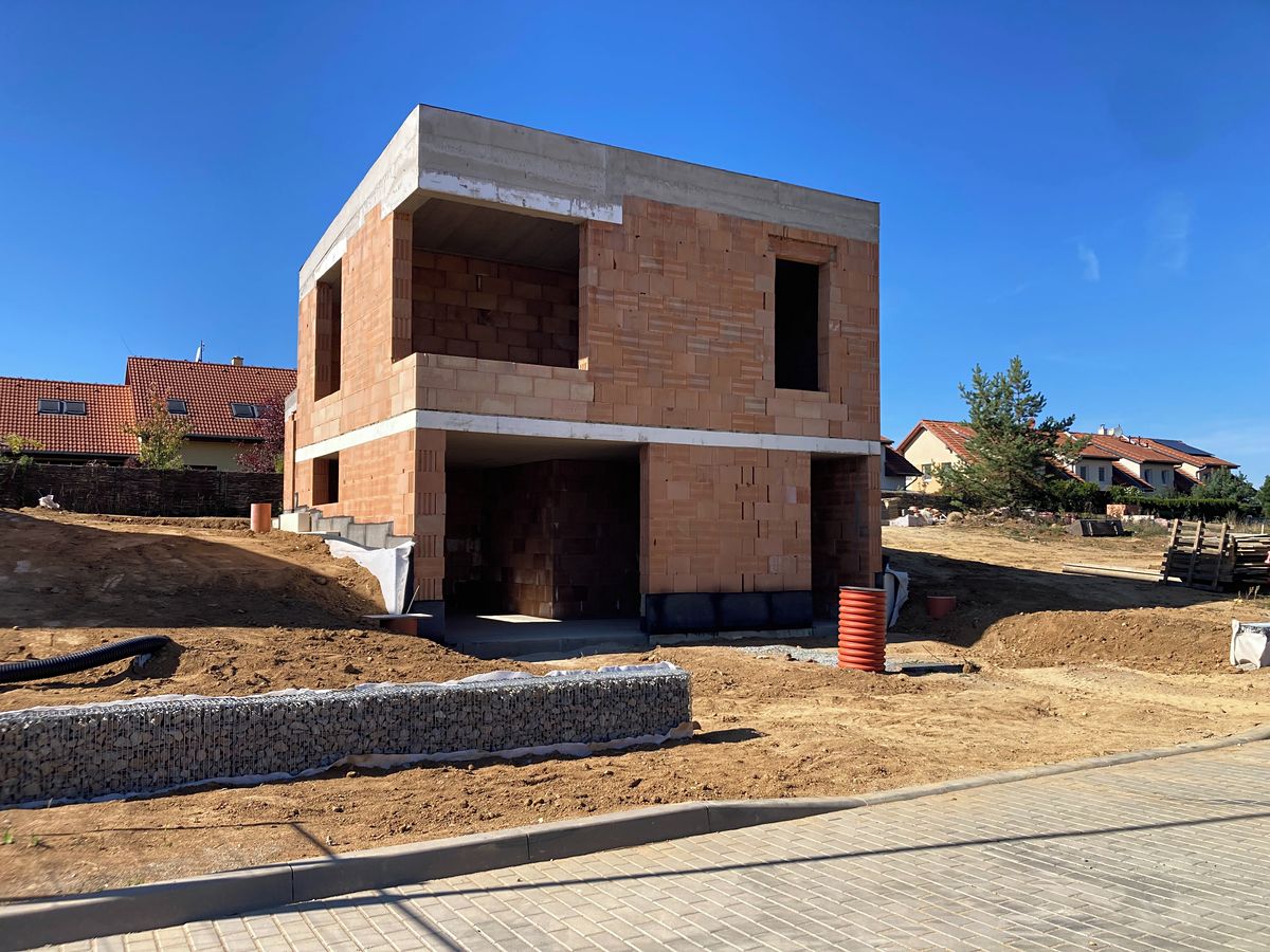 Prodej rodinného domu 127 m², pozemek 457 m² – fotografie 2