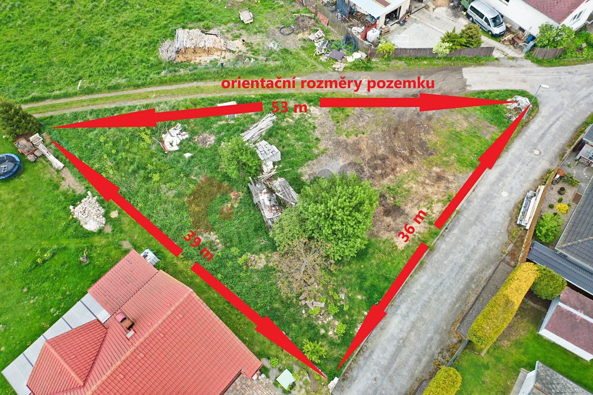 Prodej stavebního pozemku 843 m² – fotografie 2