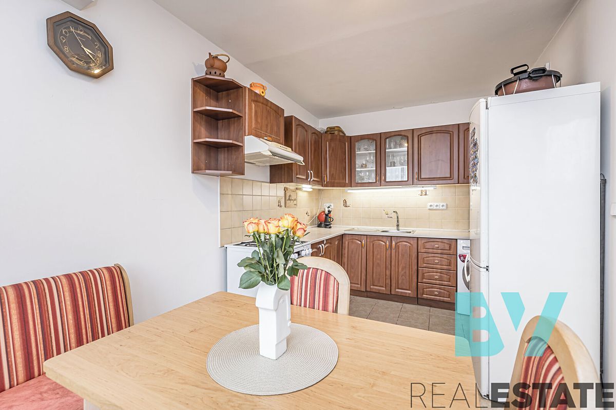 Pronájem bytu 3+1 68 m², Neratovice – fotka 1 z 3