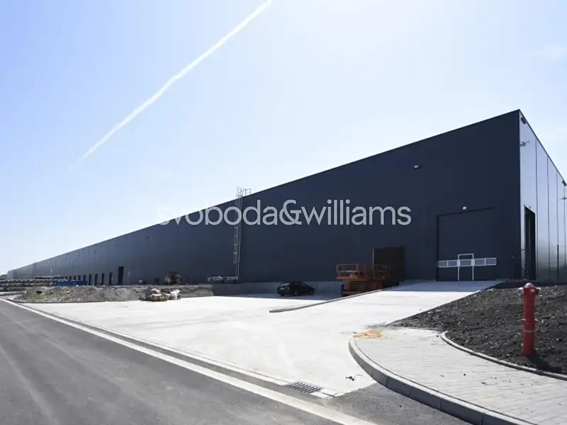 Pronájem výrobní haly, prostoru 4586 m², Ostrava – náhled fotky 1