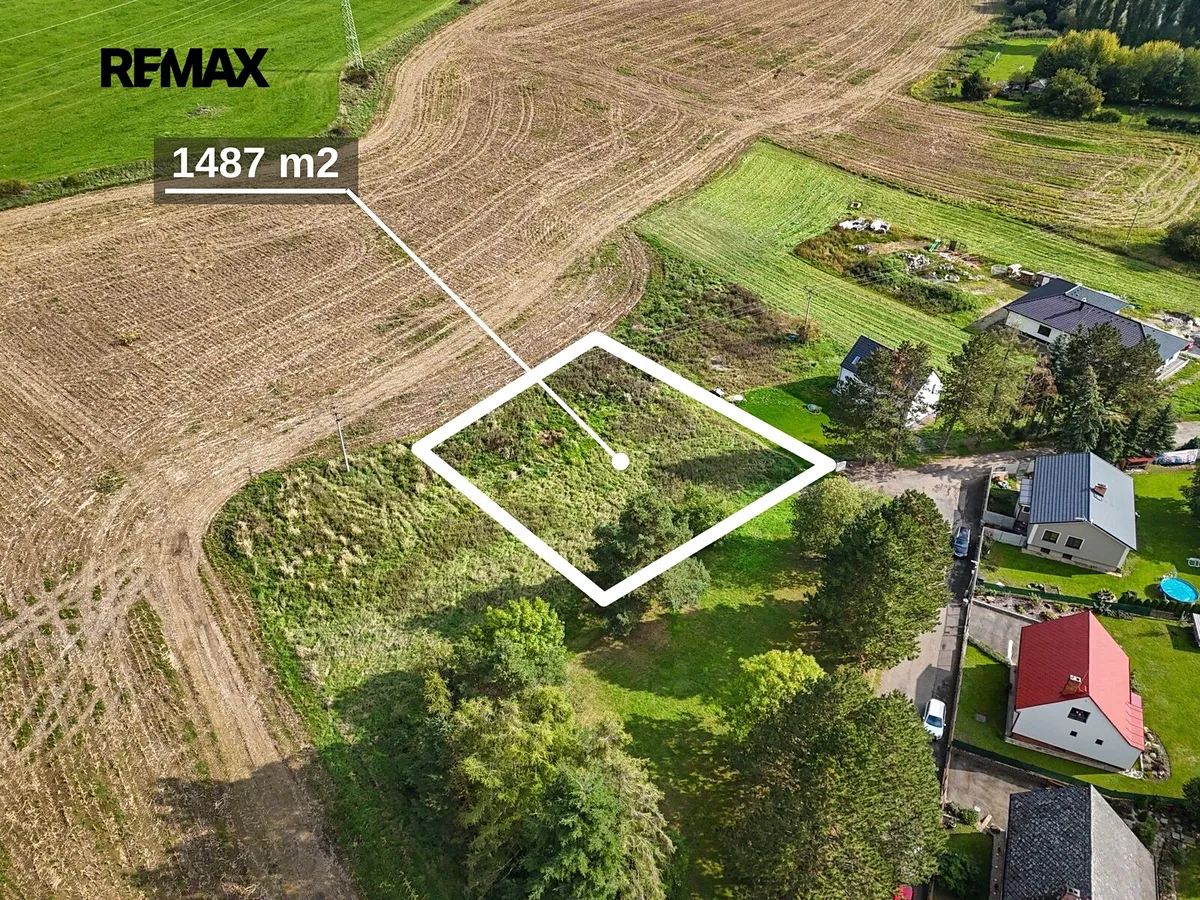 Prodej stavebního pozemku 1487 m²