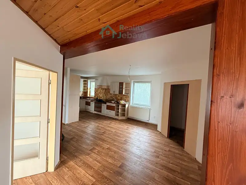Pronájem bytu 5+kk 120 m², Chrudim – náhled fotky 2