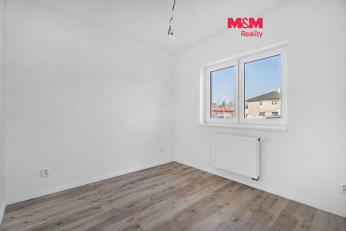 Prodej rodinného domu 76 m², pozemek 657 m², Dolní Beřkovice – fotka 1 z 3