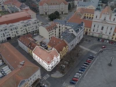 Комерційне приміщення на продаж, 450 м² (2 з 23)