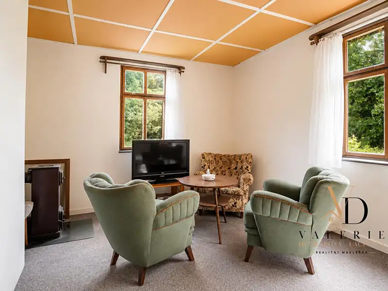 Prodej chaty 60 m², pozemek 689 m², Úterý – náhled fotky 2