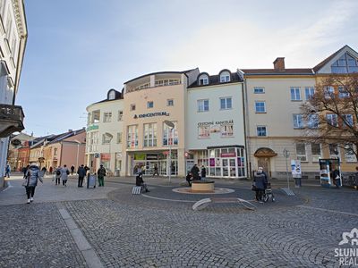 Pronájem obchodního prostoru 86 m²