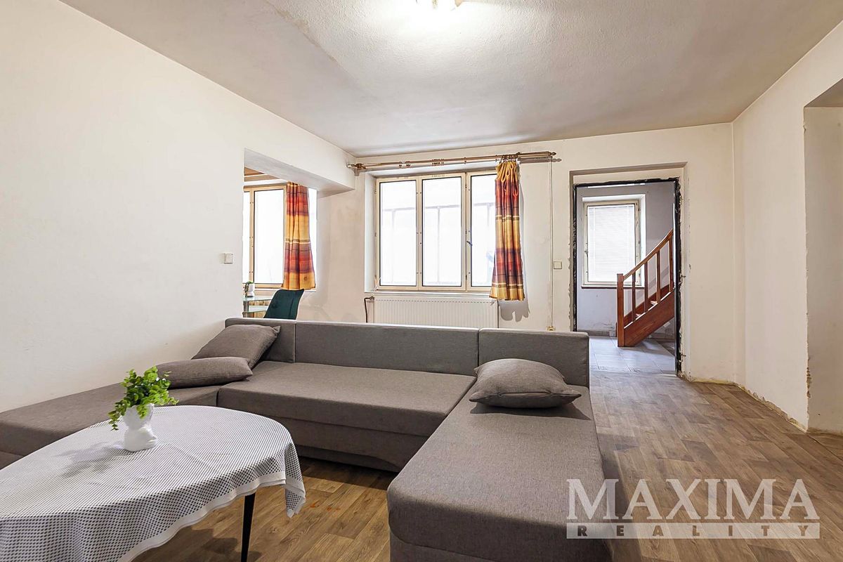 Prodej rodinného domu 160 m², pozemek 201 m² – fotografie 3