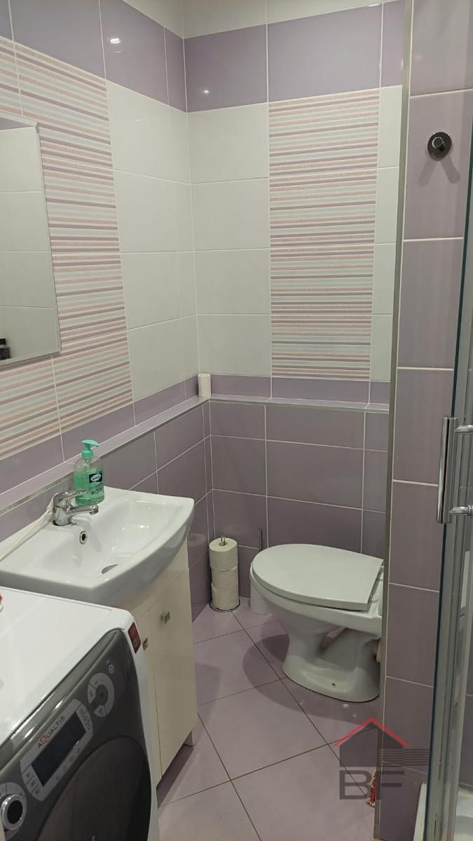 Pronájem bytu 2+kk 40 m² – fotografie 2