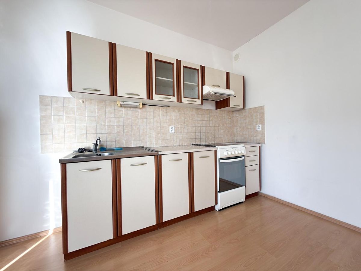 Pronájem bytu 2+kk 55 m² – fotografie 3