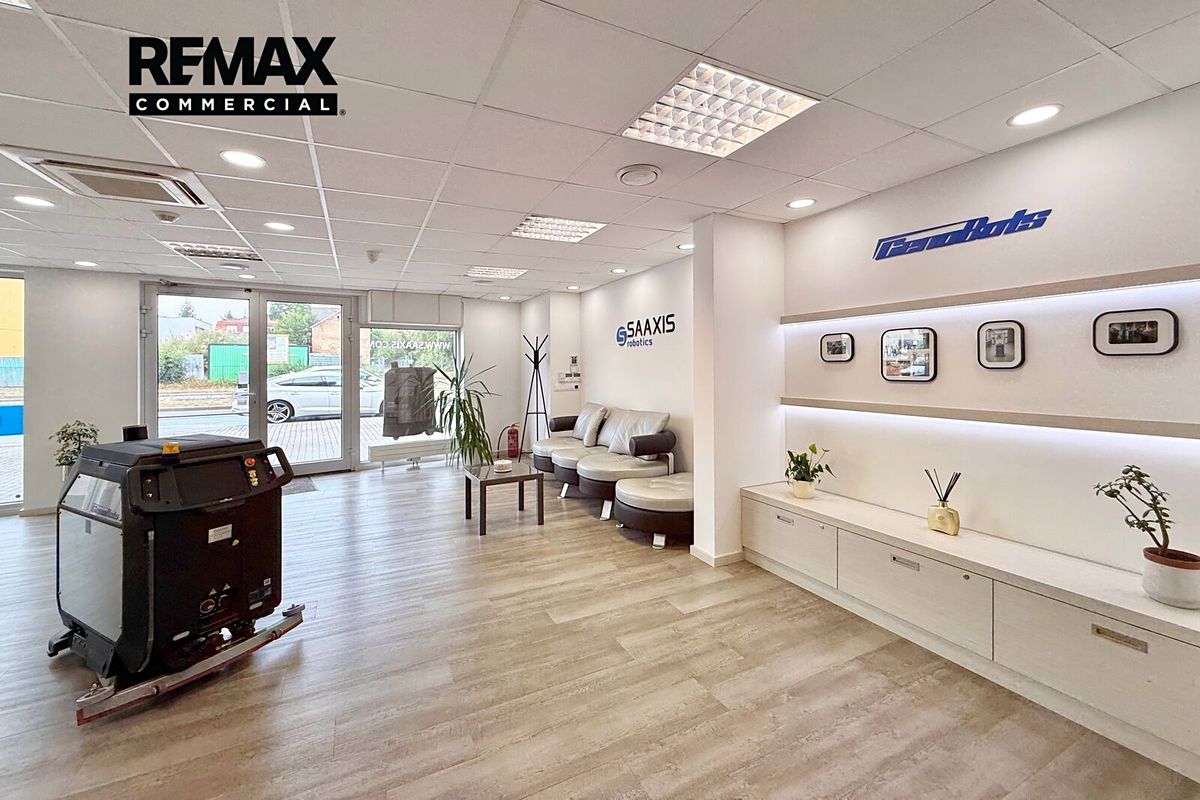 Pronájem obchodního prostoru 109 m² – fotografie 3