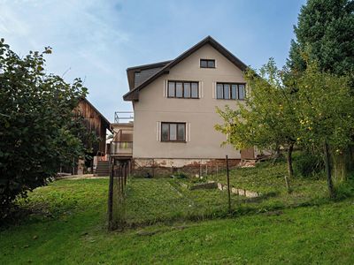 Prodej vícegeneračního domu 220 m², pozemek 1180 m²