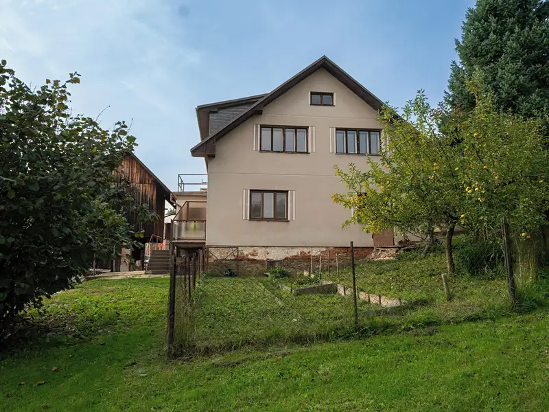 Prodej vícegeneračního domu 220 m², pozemek 1180 m², Železný Brod – náhled fotky 1