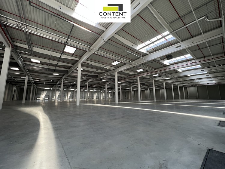 Pronájem komerčního prostoru, 5 195 m² (1 z 21)