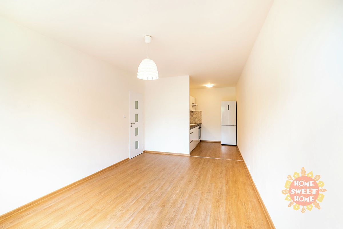 Pronájem bytu 2+kk 42 m² – fotografie 2