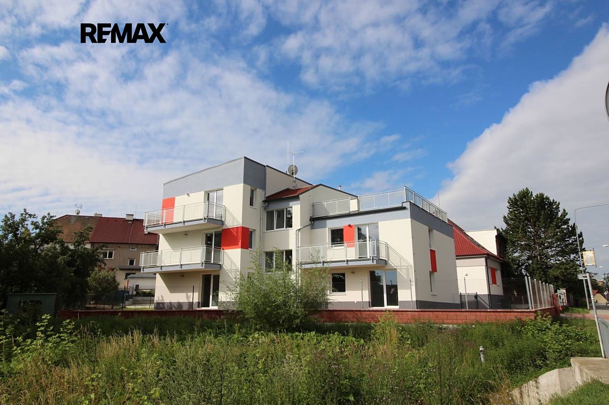 Pronájem bytu 2+kk 64 m²