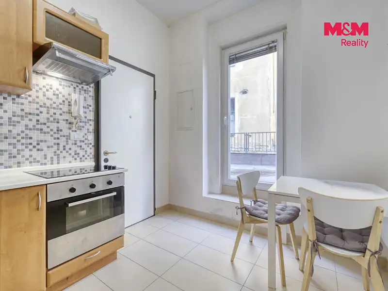 Prodej bytu 2+1 63 m², Praha – náhled fotky 2