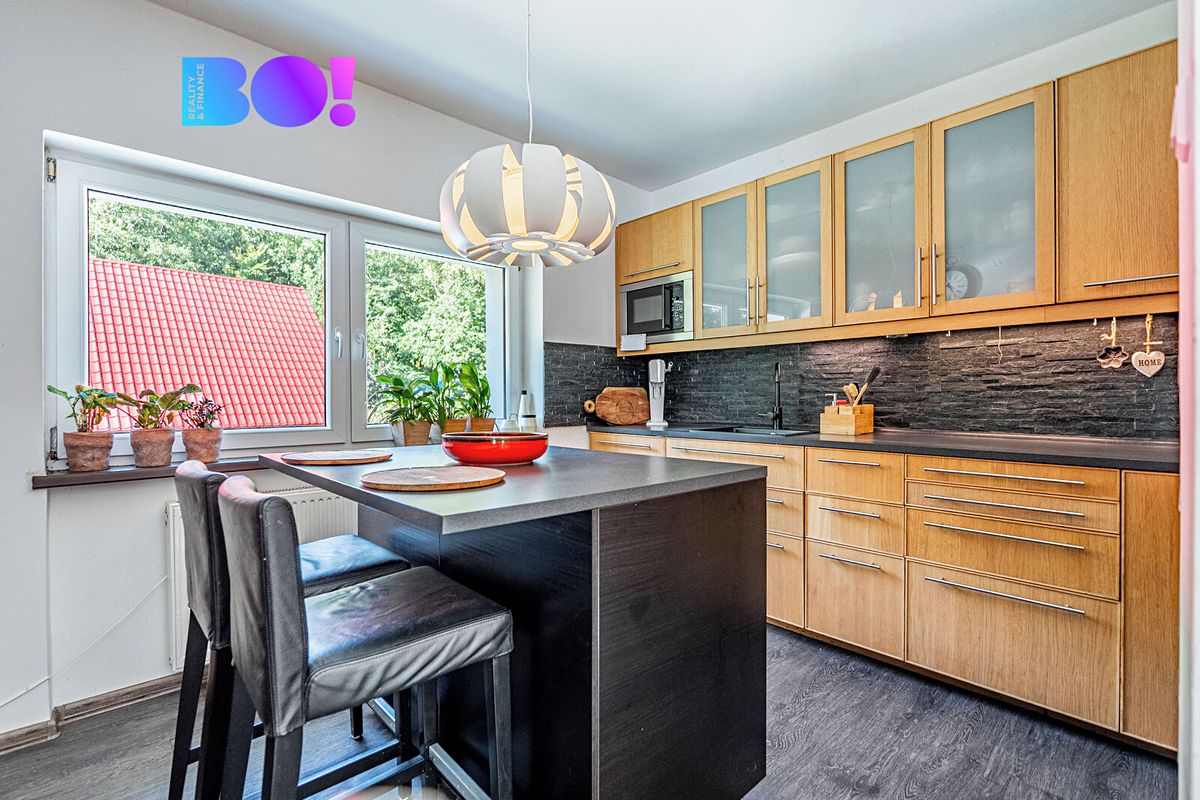 Prodej rodinného domu 120 m², pozemek 1035 m² – fotografie 2