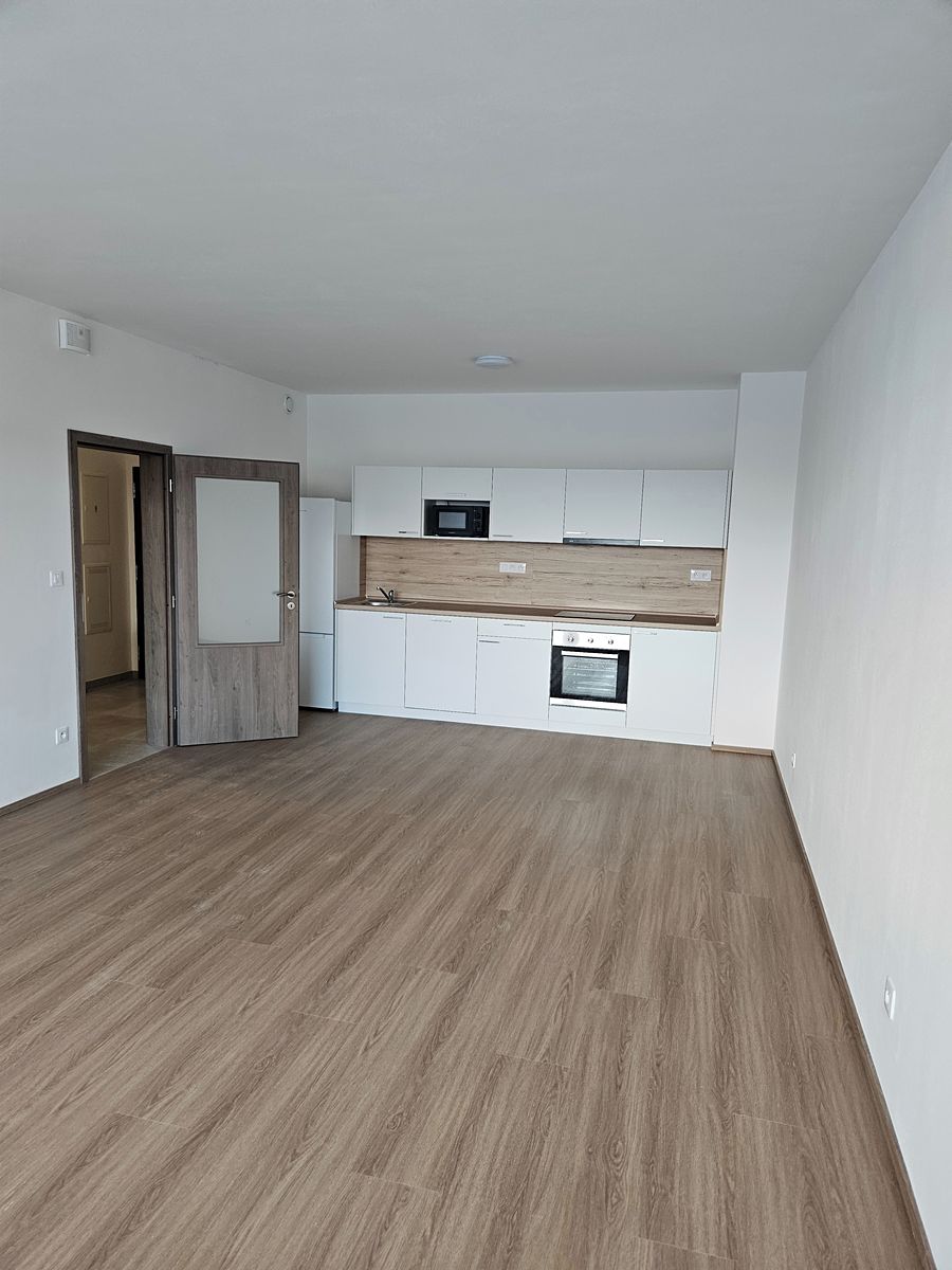 Pronájem bytu 3+kk 88 m² – fotografie 2