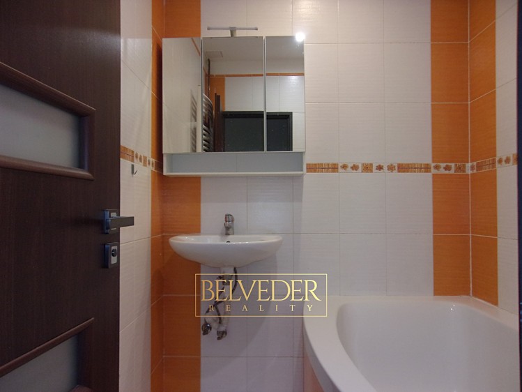 Квартира 2+kk в оренду, 54 м² (8 з 9)