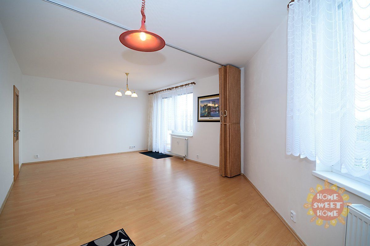 Pronájem bytu 1+kk 40 m² – fotografie 3