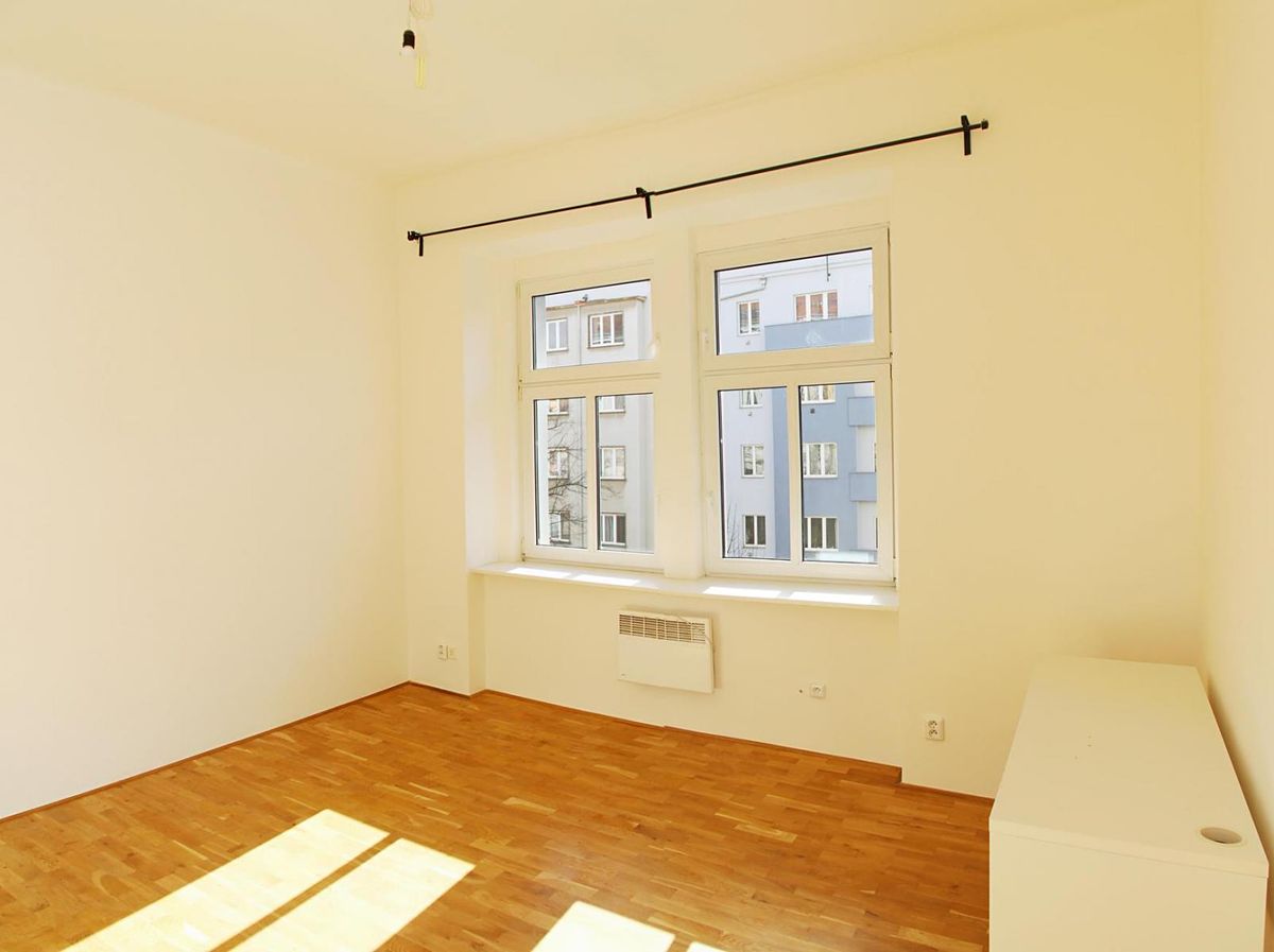 Pronájem bytu 2+1 64 m² – fotografie 4